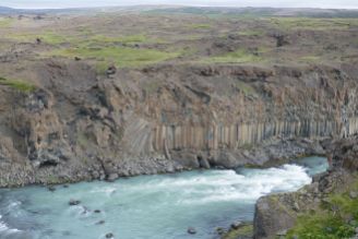 Island - Akureyri - Aldeyjarfoss Granitwand-7